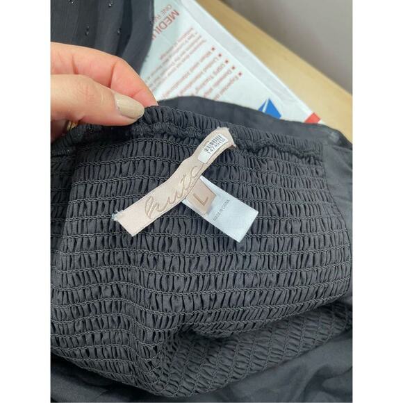 Hutch Women's Black Long Balloon Sleeves Reni Ruffles Metallic Top Size L - Picture 11 of 11